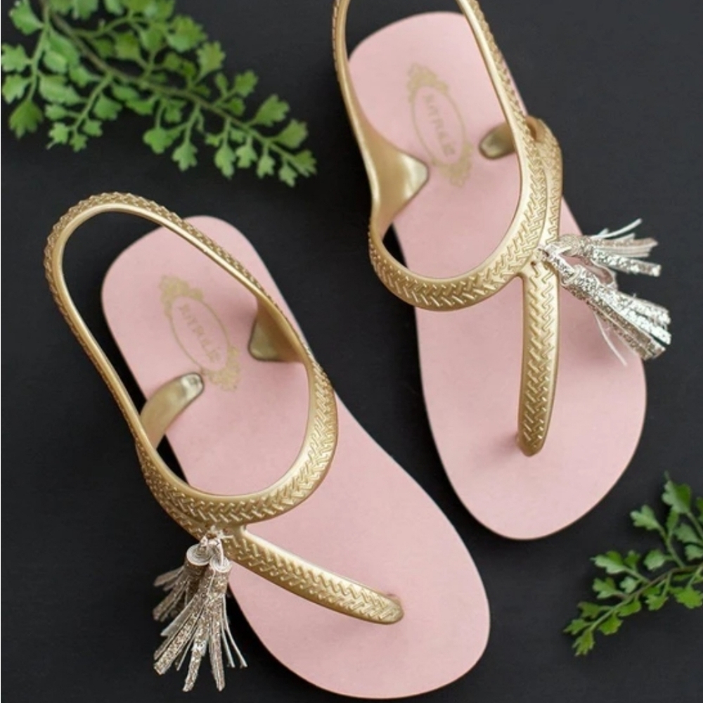 Girls Joyfolie Cassia Flip Flops Brand New in Package Size 3/4 Youth